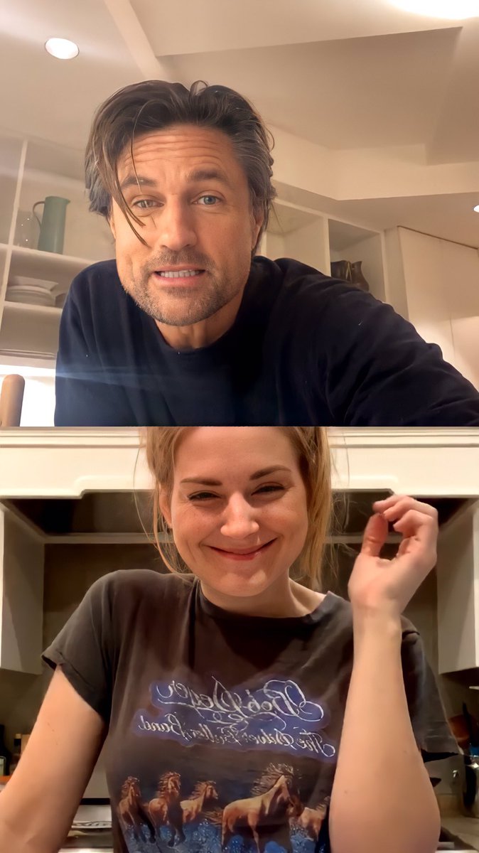MelYJackVR's tweet photo. Bom dia pra quem ficou até as 4:30 vendo os #Piticos mais lindos do mundo @alexandrabreck1 @martinhenderson 5 dias para ver #VirginRiverSeason2 #MelyJack #Melck https://t.co/zuiJVV1EZV