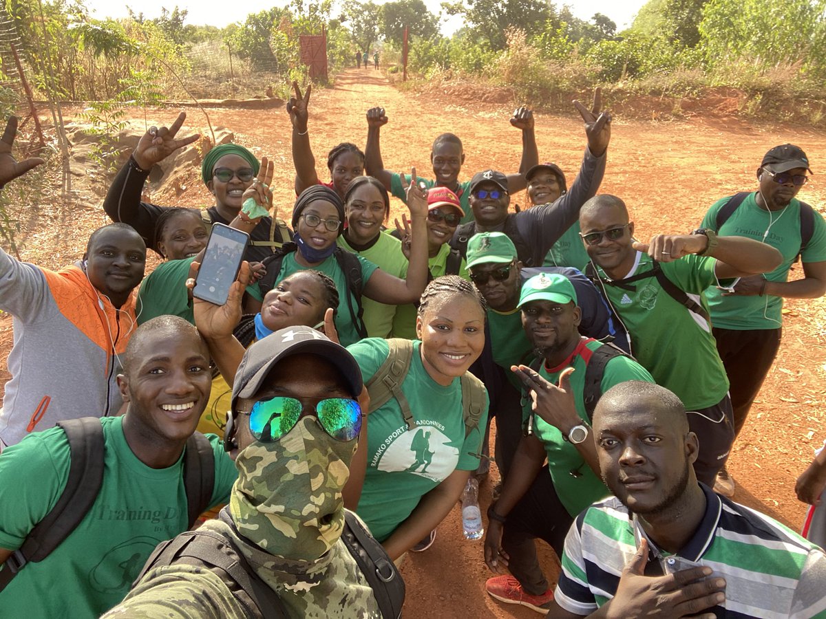 MaliSdmv's tweet photo. Ce matin, à la ferme Kledu, plusieurs km parcourus🤩🤩🤩🤩 et nous étions 80! 
#awnkosport
#sdmvmali
#onnelachepaslaffaire
Rejoignez nous ! https://t.co/dOKQXM6i8i