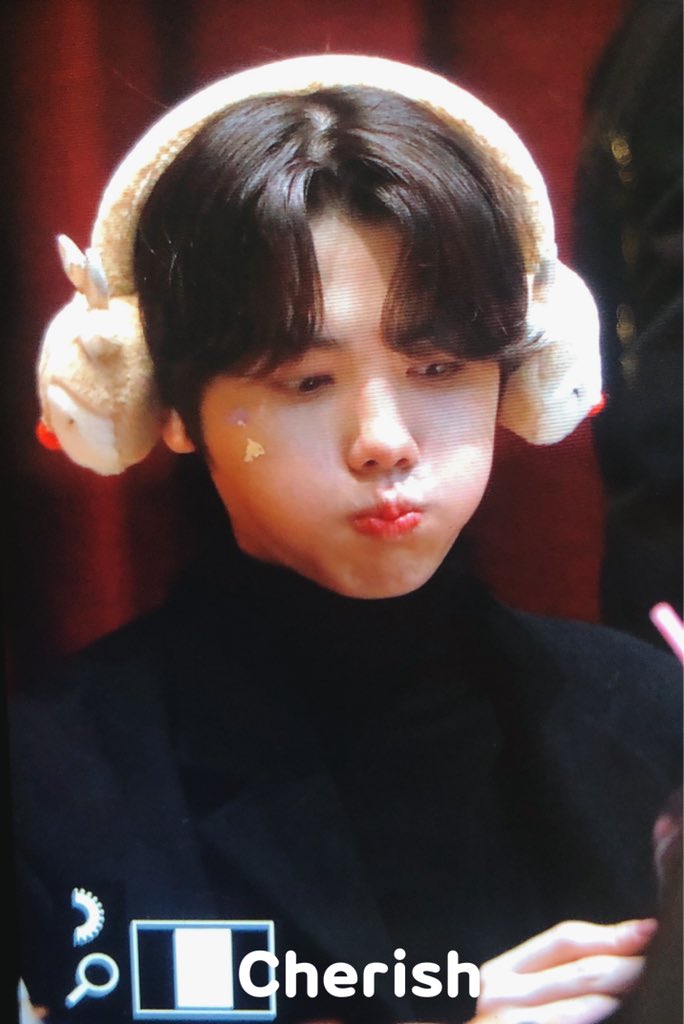 minhee_my's tweet photo. [PIC] 211120
🐰

☆Credit on the picture 
#강민희 #KANGMINHEE #CRAVITY #MinheeMY #MINHEE https://t.co/pUHOQwgt0X