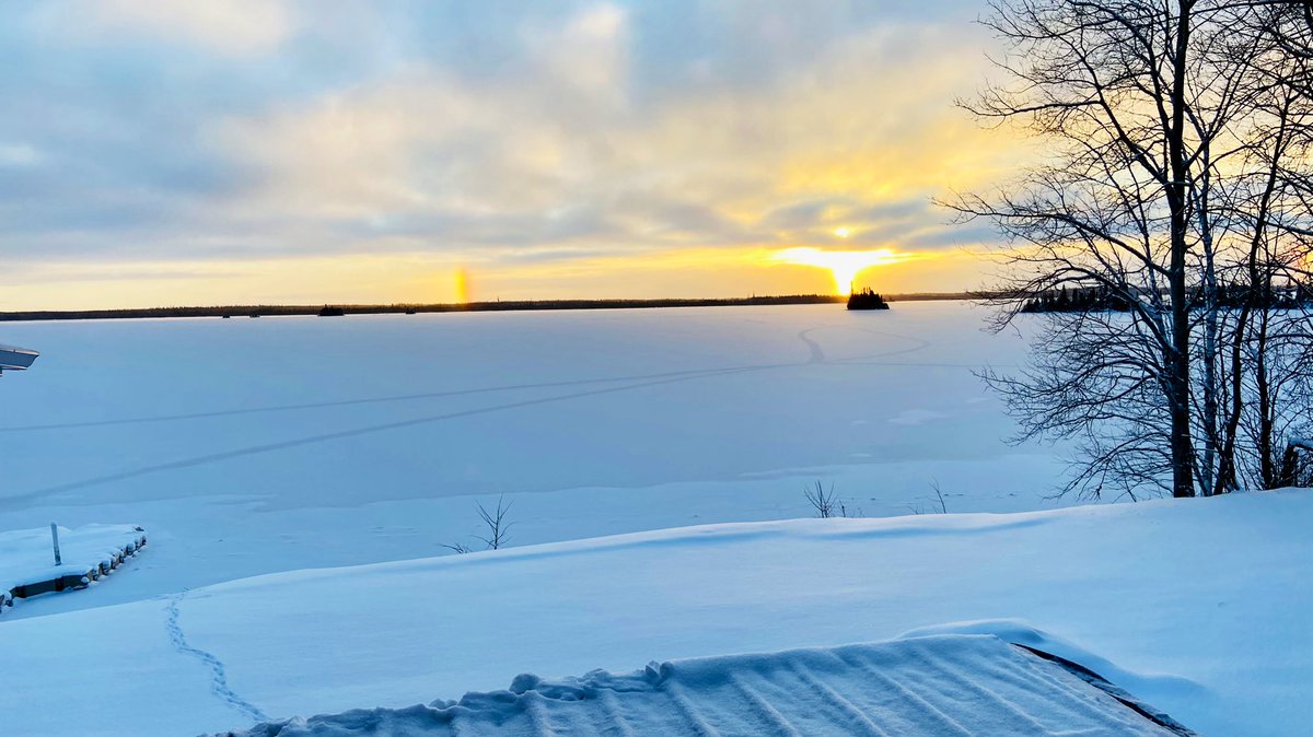 Blanchette_JM's tweet photo. #leverdesoleil Bon matin de novembre . #NordduQuebec https://t.co/MYqJQeukL3