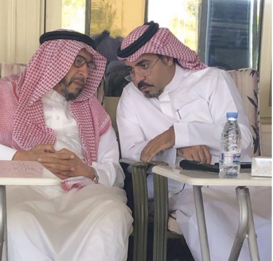 AlSukhiri's tweet photo. العقار يبي الصبر والثقه والمثابرة على العمل والاستقامه                               الشيخ / حمد بن سعيدان https://t.co/amikv2BQi4