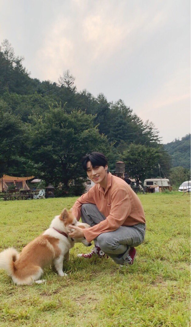 ATEEZofficial's tweet photo. [#산] 오늘도 고생했어요❤️
예쁜 꿈 꿔요❤️
#ATEEZ #에이티즈 https://t.co/9okKIc0qoN