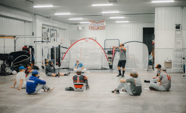 BryanBidwell's tweet photo. Really blessed to be working with the most committed and passion driven players in North Central Ohio! So lucky that I get to coach the 17/18U 1848 Dawgs Baseball Team. #OneTeamOneFamily https://t.co/pbvsYza7ke