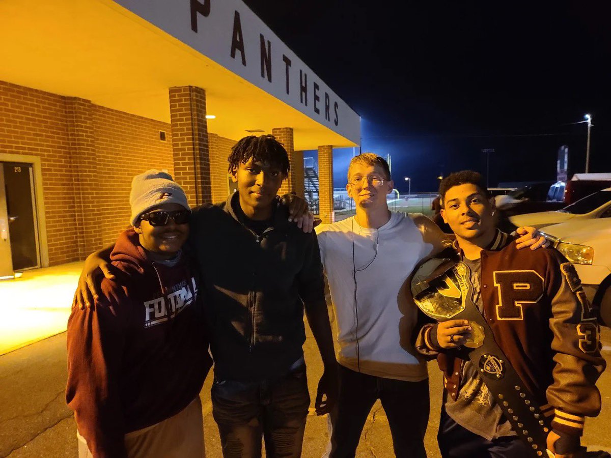 JamariStone13's tweet photo. @CoachRaw_ @therealkwat @200702048 @CoachJayUConn @NiftyRidley @DemetricDWarren @HamiltonESPN @sportsguymarv  @Coach_Norvell @OfficialGHSA @MaxPreps @ROUTEInc @RecruitGeorgia @Mansell247 @GAEliteClassic @USNFT @ArmyWP_Football @ClemsonFB @GSAthletics_FB @GatorsFB @UNMLoboFB https://t.co/l1ZbcduvxA