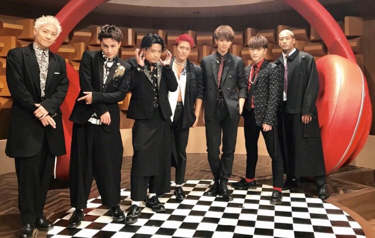 haruryota86's tweet image. lonelyを黒スーツ(ピチピチ)で、パフォーマンスするのはどうでしょうか??!
スタンドマイクめちゃくちゃかっこいいし、ダンス🤦‍♂️🤦‍♂️

#GENE高
#GENERATIONS
#GENE_Loading