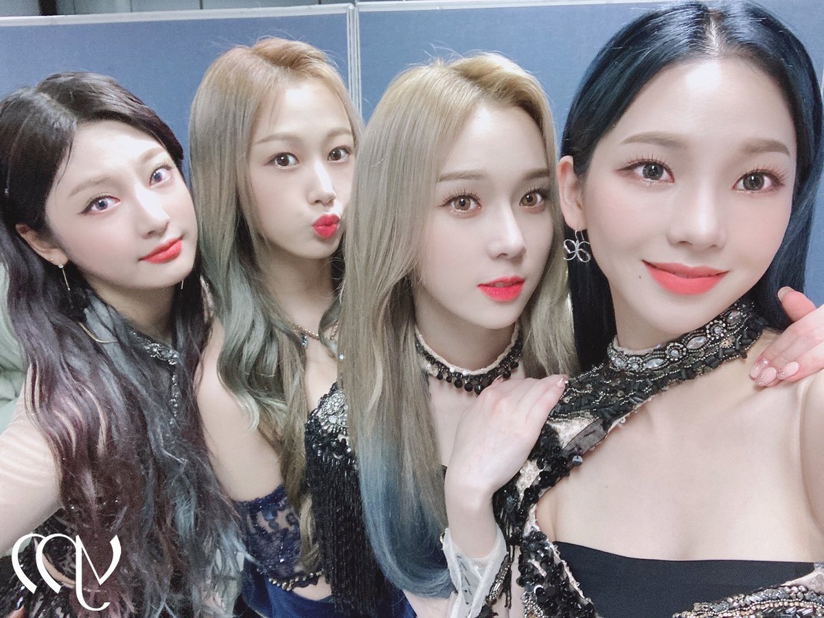 Группа aespa. Aespa k pop. Группа aespa участницы. Карина aespa kpop. Аеспа кпоп винтер.