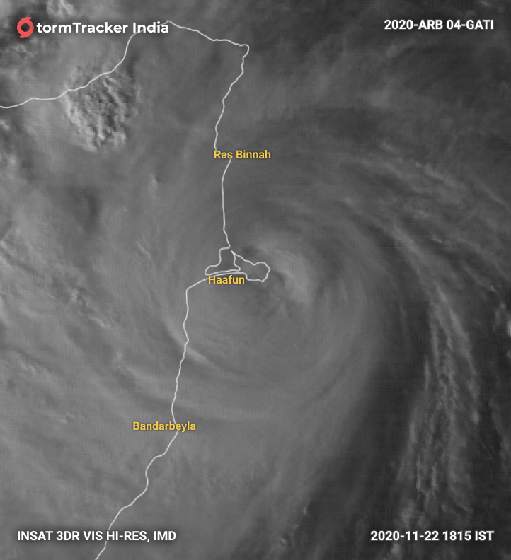 StormTrackerIn's tweet photo. #CycloneGati now a #VerySevereCyclone. Latest satellite imagery shows the #cyclone is beginning #landfall near #Hafun #Somalia. The eye has become disorganized, indicative of land interaction. Winds are expected near 130 kph. #CycloneAlert #GatiCyclone https://t.co/YRGYfIdkqo