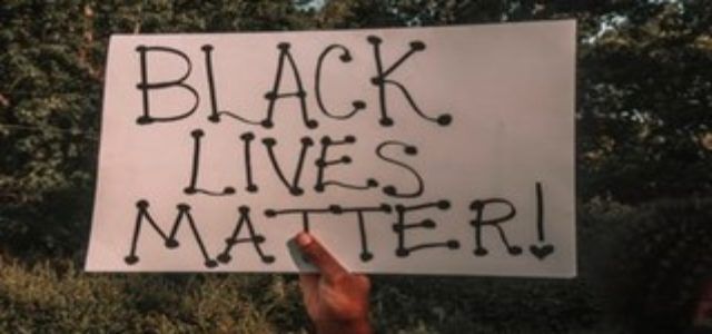 DiscoverSoc's tweet photo. Many African countries are entangled by the colonial shackles, where ex-colonies cannot make substantial decisions without interference by former colonisers & other global powers| Evelyn Corrado #DS86 https://t.co/ClmI7tyTDo https://t.co/IBfF6BxCEm