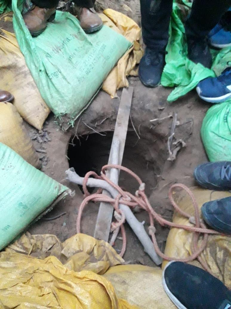 BSF_India's tweet image. On 22 Nov 2020, a joint team of BSF &amp;amp; J&amp;amp;K Police detected a tunnel originating from Pakistan side of IB &amp;amp; exiting into Indian side in the area of BOP Regal, Distt Samba, Jammu about 160m from IB, 70m from border fence &amp;amp; depth 25m.