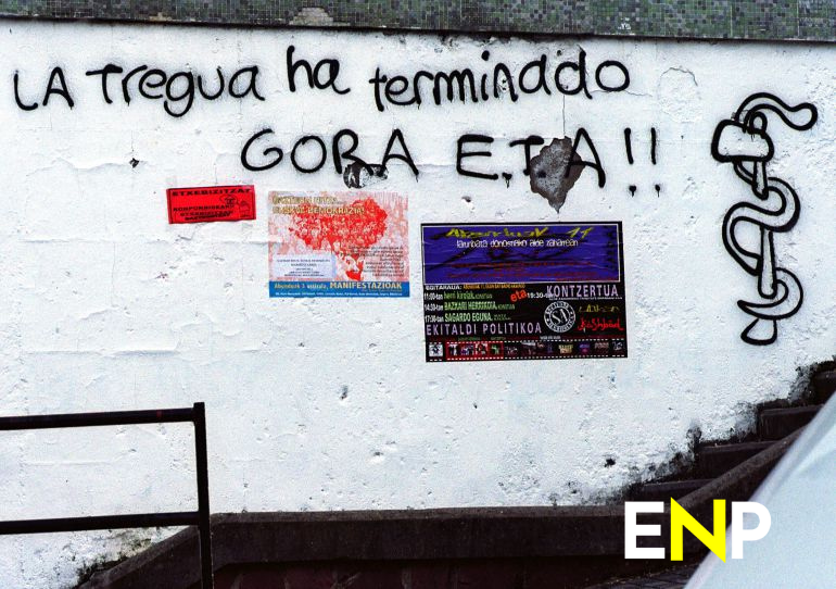 EnfoqueNacional's tweet photo. 🗓 #TalDíaComoHoy #ETA pone fin a la tregua unilateral creada el 18 de septiembre de 1998.

Si quieres saber qué más pasó, #documéntate aquí 👉🏽
https://t.co/HgxEnhX9V1 https://t.co/0OXXfjgaqX