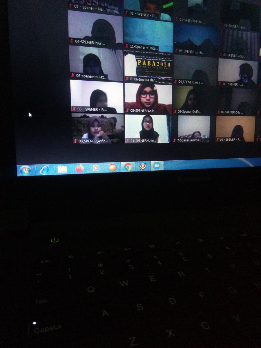 AzisNurmansah's tweet photo. Tangannya jangan buat sandaran jadi makin sayang aja😁

#pmiifebibergerak #mapabafebi20 #hartatahtamapaba #febiadaptif #moralforce #resesi #asfinaoktaviani https://t.co/KC5ksJuoiS