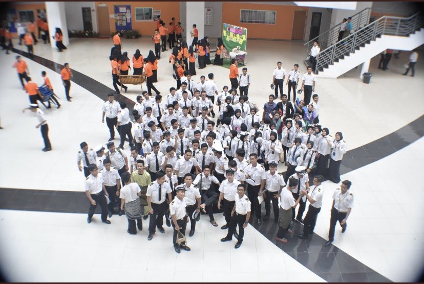SIRmirul1's tweet photo. 12. Kenapa aku buat thread ni? Just sajer nk share something yg anak Terengganu terlepas pandang.. tu jer.. 
#RANACO 
#RETIdihati https://t.co/SXWsXiKRLW