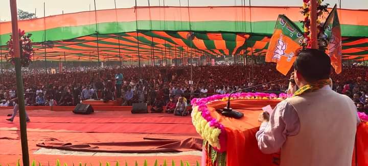 DilipSaikia4Bjp's tweet photo. विश्वास, उत्साह, उमंग ..
#BTR में लहराएगा केसरिया रंग !
आज बाक्सा जिले की #Kumarikata में जनसभा को संबोधित किया। मेरे साथ @BJP4Assam के अध्यक्ष @RanjeetkrDass जी, वरिष्ठ मंत्री @himantabiswa जी, @Bhabesh_KalitaR जी तथा अन्य पदाधिकारी एवं कार्यकर्तागण उपस्थित रहे ।
#BTRelection https://t.co/28BPVuIRyu