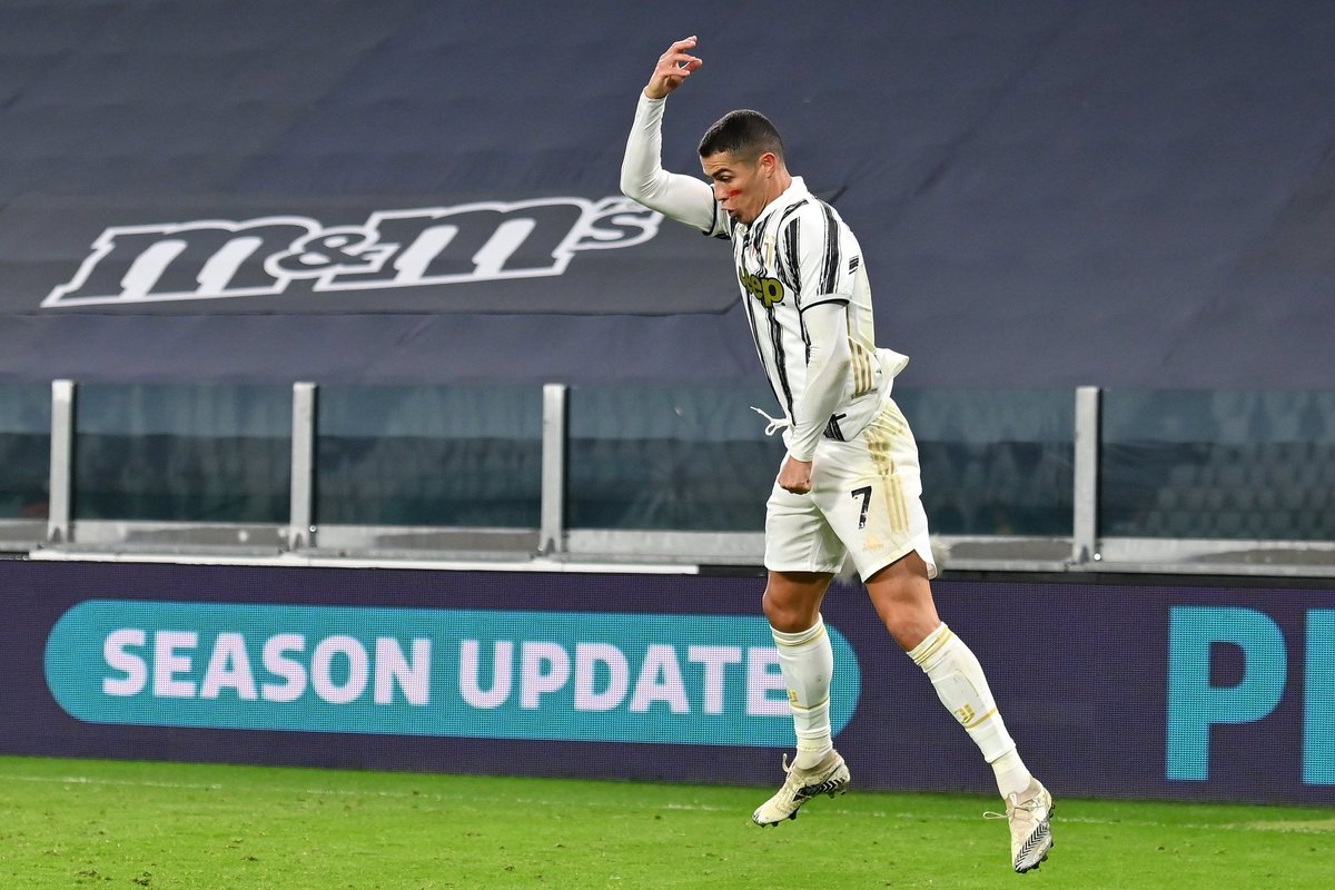 6 jogos, 8 gols e 1 assistência na temporada. Nada mudou!