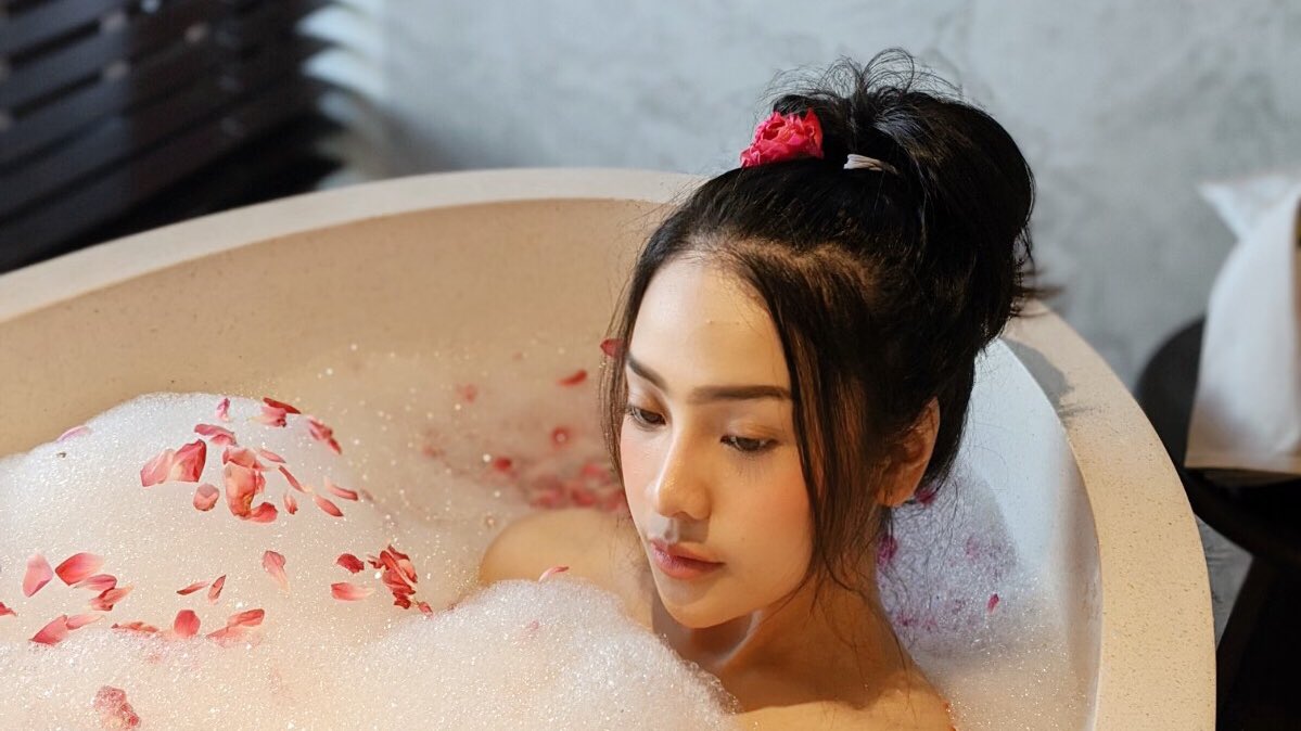 Anya Geraldine tweet media