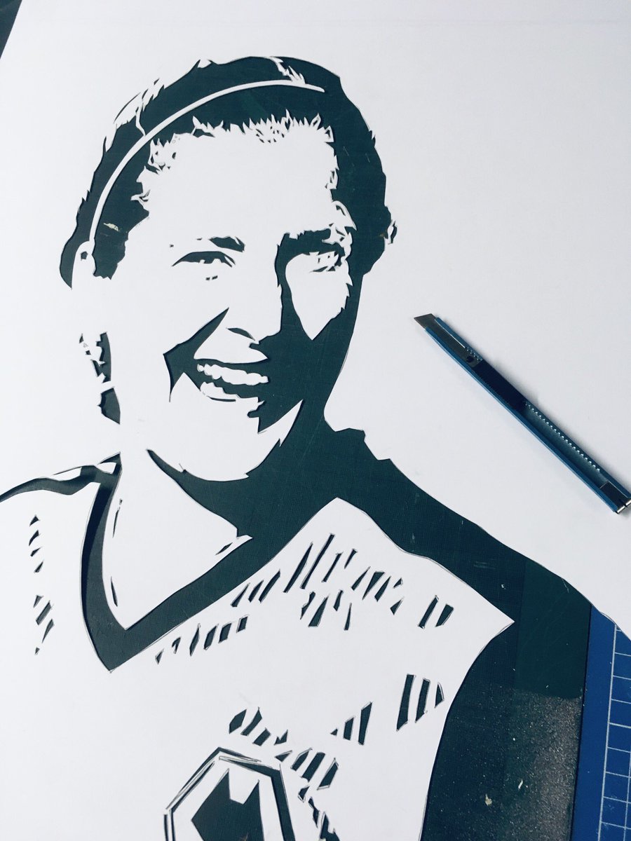 crombie74's tweet photo. So to continue the celebration of female footballers hitting fantastic appearance landmarks........ 

Unbelievable achievement of 300 games for @WolvesWomen 3️⃣0️⃣0️⃣

Hope you like this @AnnaPrice_100? (It’s on it’s way to you as soon as I can get it there)

#300apps #WWFC https://t.co/hDVWGhVw35