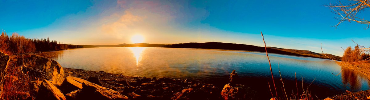 lopstick's tweet photo. 1st Connecticut Lake this morning was nothing less than breathtaking #lopstick #greatnorthwoods #vacationmode #orvisendorsed https://t.co/NKDoT1hkeV