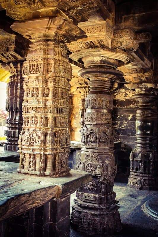 ತ್ರಿಕೂಟೇಶ್ವರ ಗುಡಿ, ಗದಗ #Chalukyas  #art-Ornate Pillars-Warrior in the Kirtimukha torana.-Beautiful step well PushkarniTrikuteshwara temple dates back to Kalyana Chalukyans who ruled this region around 1050 -1200 CE. during about 50 temples were built.  #Karnataka  #Gadag.