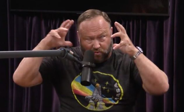 Okay friends, it's been too long since I did a long thread; we're going extra hard with this one. I think there's a strange connection I haven't seen anyone discuss between Alex Jones' worldview, old-school conspiracy forums, and obscure neo-gnostic documents.