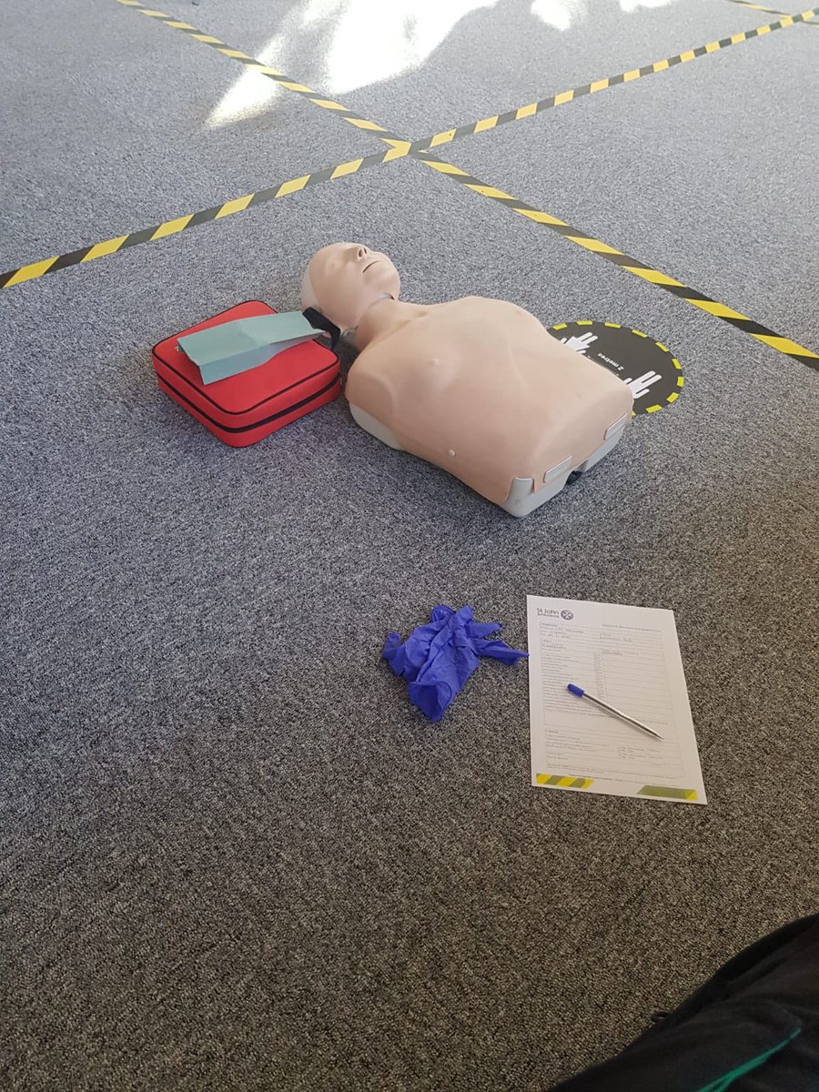 SjaManWest1's tweet photo. More training completed here at SJA Man West this weekend! This time, unit member Cat successfully completed her BLS training! Great work Cat! #sjateam #sjatraining 💚 https://t.co/TYZG51i0ey