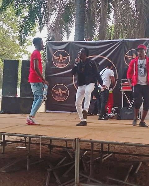 OfficialGchris's tweet photo. Still trending "Omalicha God"
Please download,share &amp; be blessed. HSD 
Link :https://t.co/C7fWGwP7jO https://t.co/uixPvAtjra