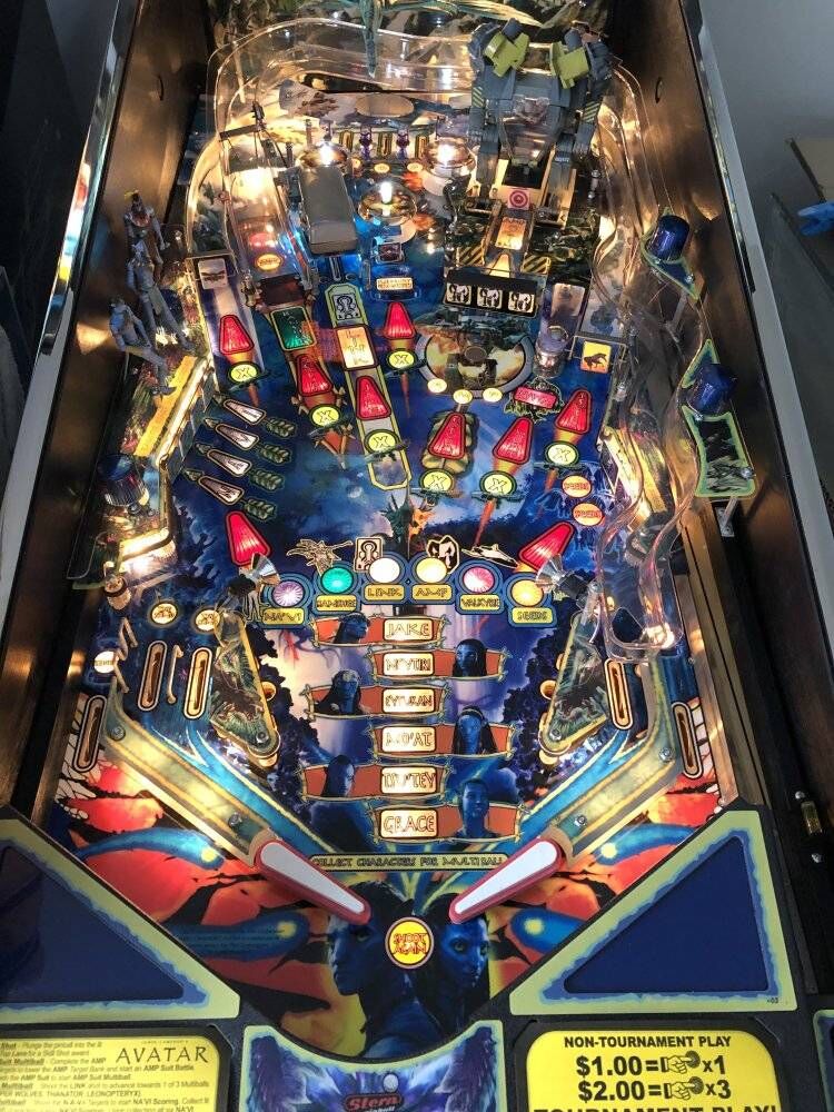 pinballbazaar's tweet image. More side by side images from one of our customers today, doesn't this #avatar look amazing with #comet #led lights in it? Comet LED's are rated as the number one LED you can get for your #pinball machine. We hold a full stock holding here in the UK.