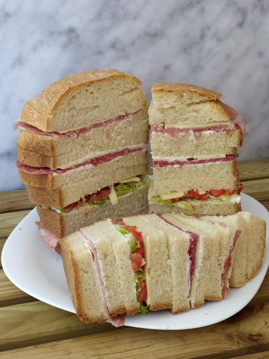 Ho fatto il #panettone #panettonegourmet con la mia #macchinadelpane <a href="/moulinex/">moulinex</a> ed è favoloso !
#panettonegastronomico #fattoincasa #breadmachine
cucinaconclaudia.com/panettone-gast…