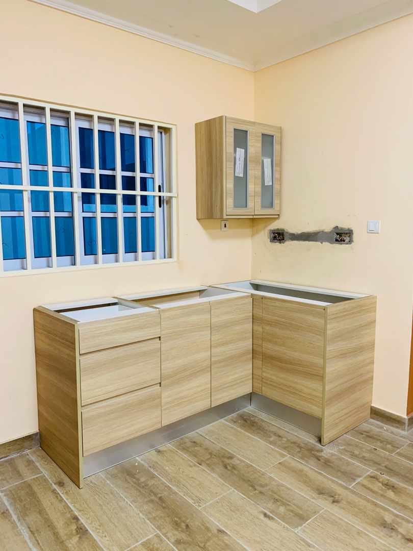 di_climited's tweet photo. Got a small kitchen? Need more space? Call us to get you the right kitchen cabinet. #Small #look , #big #storage 
0551325796/0544197978 https://t.co/VsYYeUjTX5