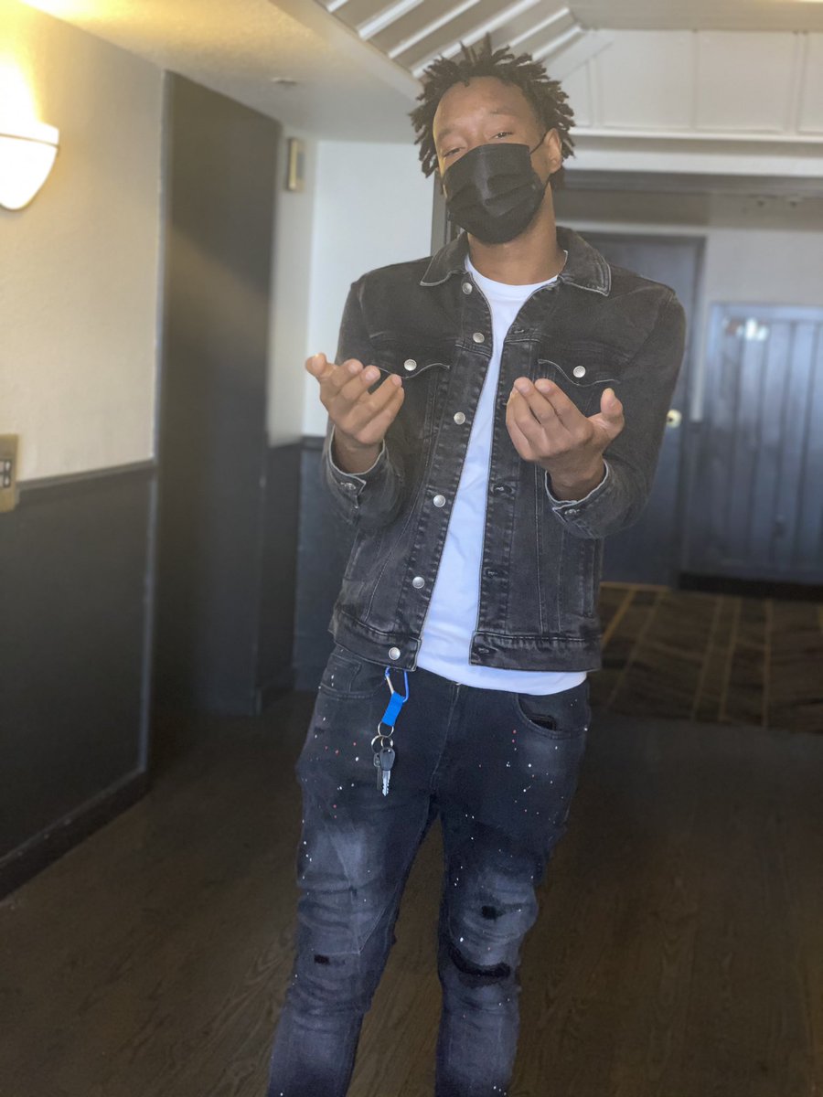 MOARello's tweet photo. Either I win or I’m not losing. HAPPY G DAY TO A KING 👑💯 https://t.co/TRUj5x0a0C
