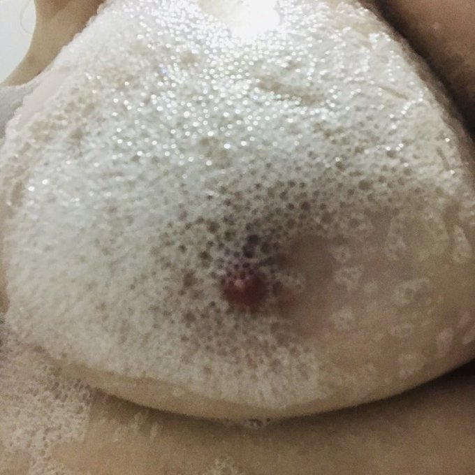 Wet in more ways than one 😈💦 https://t.co/Qvd15k255d