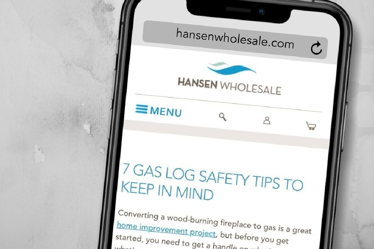 HansenWholesale's tweet photo. Stay safe AND cozy this season with our expert #gaslog #safetytips! Find them all here: https://t.co/y8dc0L609K 👈 https://t.co/D1AFTlwOvM