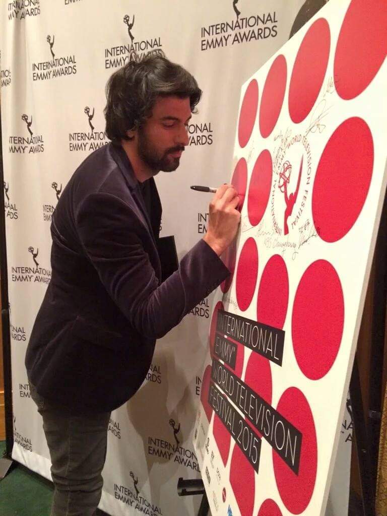 EnginAkyurekPy's tweet photo. #EnginAkyürek
En los premios
#Emmy2015 es
#Nominado
#mejoractor2015
#BestActor2015 #InternationalIEmmyAwards2015
#noviembre2015👍
#EnginAkyürekParaguay https://t.co/pMjUIjQ1TZ