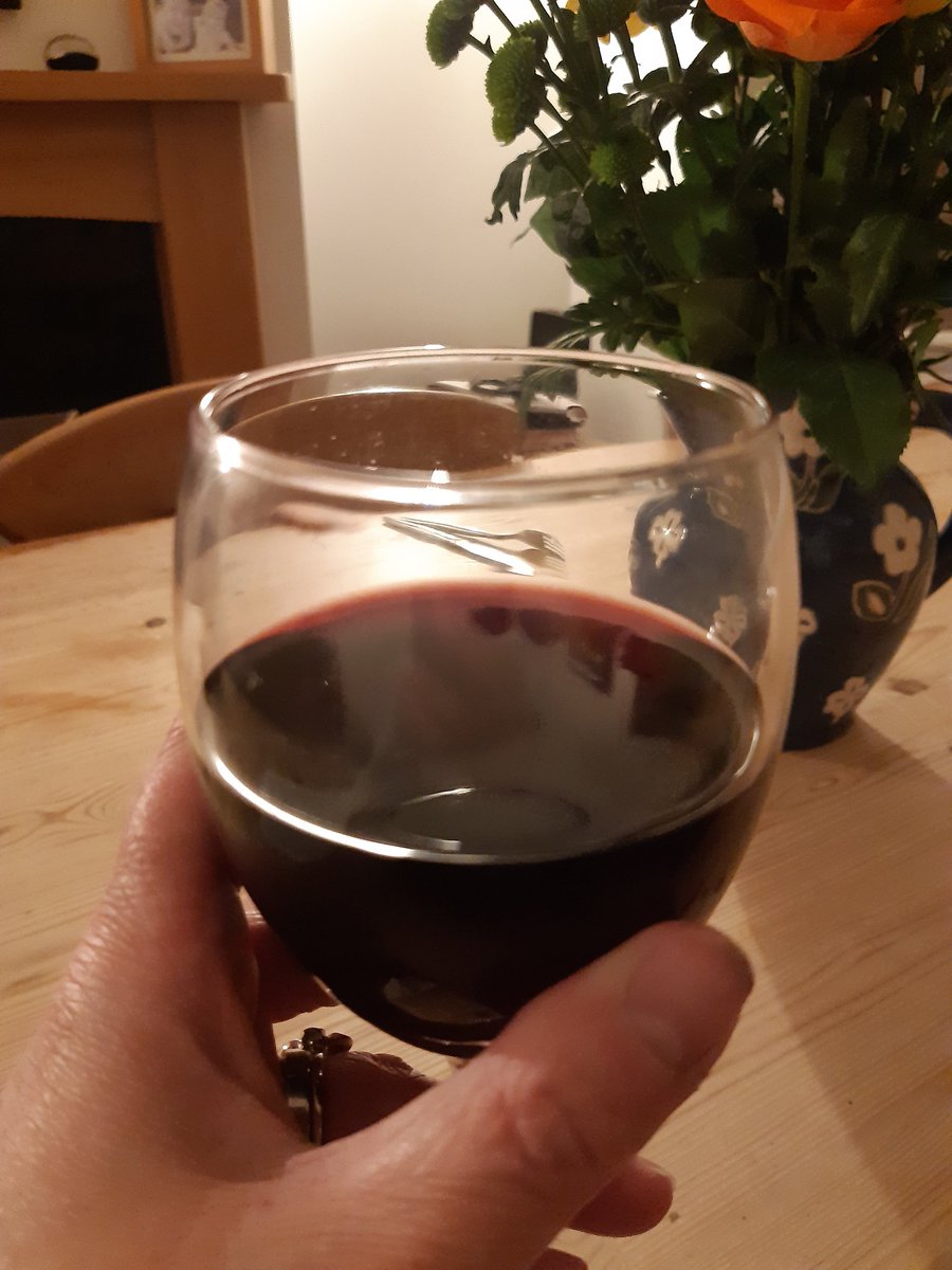 HeaneyJo's tweet photo. @rukas2111 Happy 40th Ryan 🍾🎂🎈 hope you have had  a fab time celebrating x cheers! https://t.co/2x2MdrR1XZ