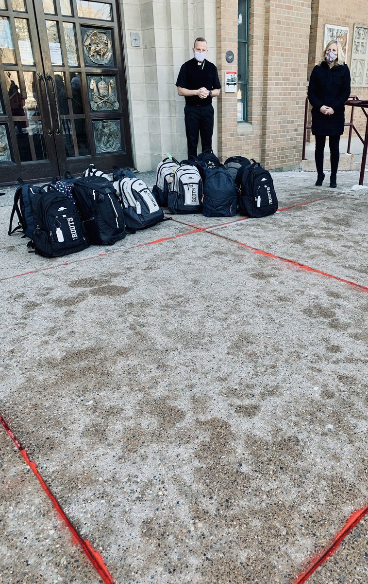 iwin_calgary's tweet photo. A community coming together to support #humantrafficking survivors. The backpacks will provide clothing and cleansing products, a journal and a mask. Each backpack includes a handwritten note and a prayer bracelet. Thanks to all who participated! #iwin_calgary #RedSandProject https://t.co/uBn6NmC2ej