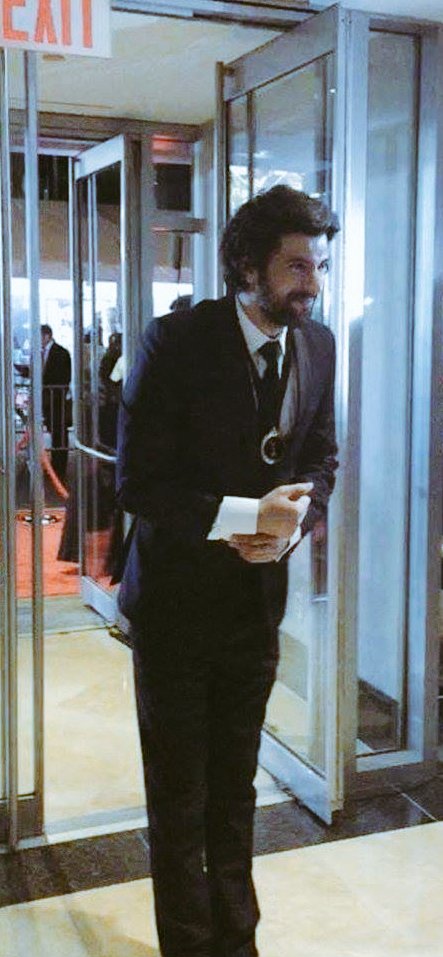 EnginAkyurekPy's tweet photo. #EnginAkyürek
En los premios
#Emmy 2015
#Nominado
#mejoractor2015
#BestActor2015 #InternationalIEmmyAwards2015
#noviembre2015
#EnginAkyürekParaguay https://t.co/xs1W9t1FwV