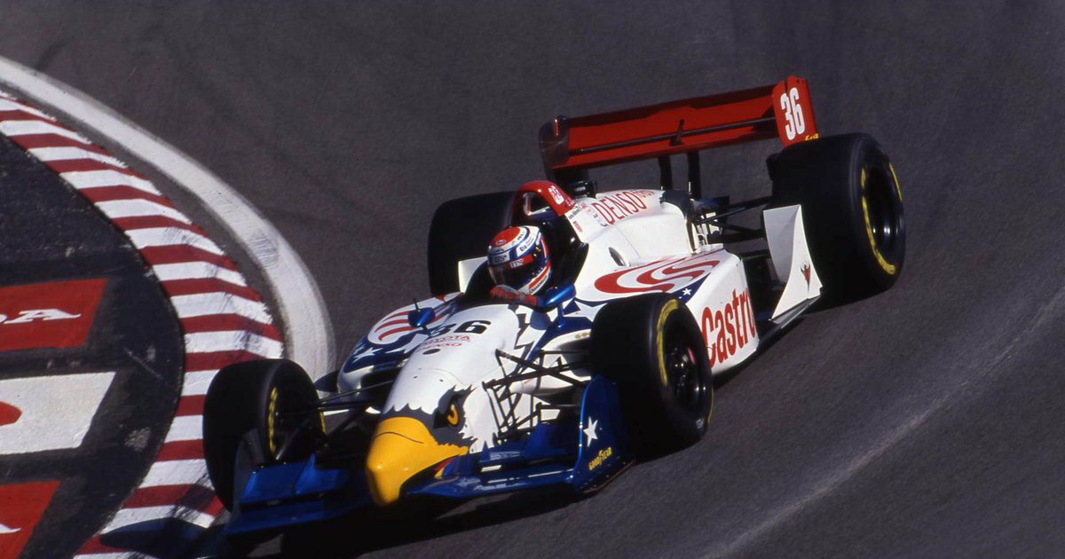 Pacific held Andrea Montermini in de heurlijke Eagle Indycar van All American Racers, Laguna Seca 1999

AAR overigens opgericht door Dan Gurney &amp; Carroll Shelby. Ook behoorlijke helden!