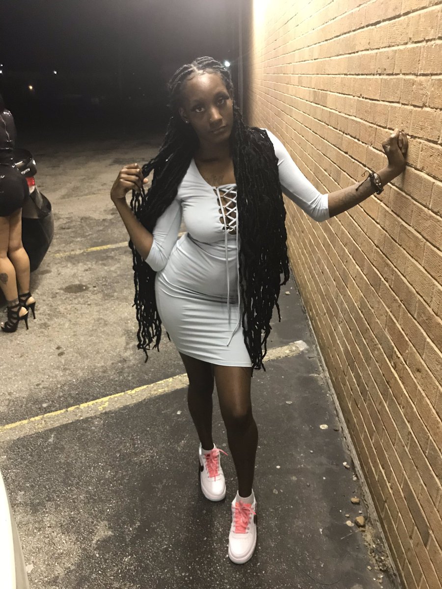 damuffinbitcch's tweet photo. - still in the hood I could never be cocky 💞 https://t.co/cZ8lkaMmC5