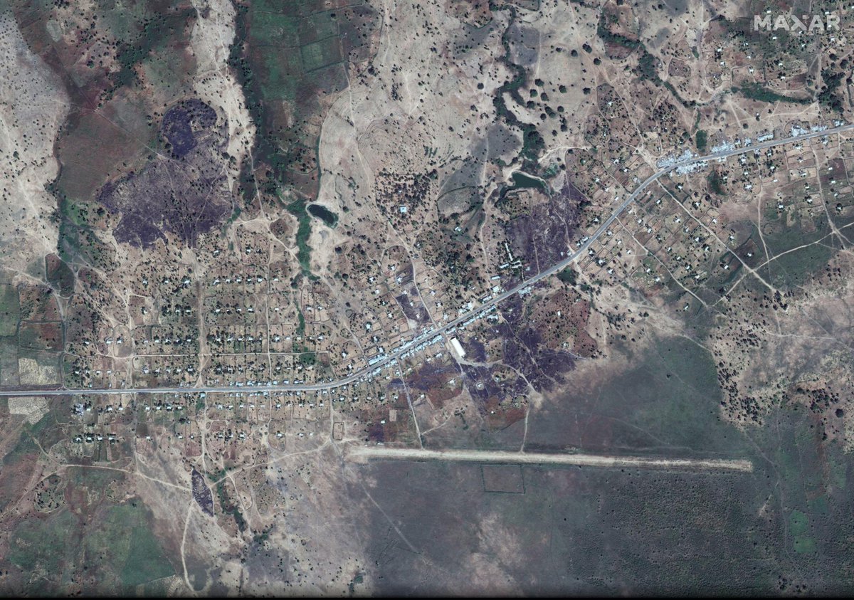 At least 30 destroyed buildings lining the main road near Dansha airport, where the Ethiopian government says there was a Nov. 4 surprise attack by the TPLF on federal troops, are visible on this Nov. 18  @Maxar satellite image.  https://www.reuters.com/article/us-ethiopia-conflict-idUSKBN281092?taid=5fb8fb6c39486a0001898946