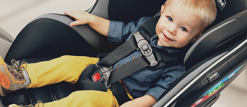 EmilyReviewsCom's tweet photo. The @chiccousa Keyfit 35 infant car seat is a great #practicalgift for babies this year! Or a "#somethingyouneed' gift if you do the 4-gift rule. #ad #giftsforbabies https://t.co/bzaJYDMPQc https://t.co/Iy0b1vndUt
