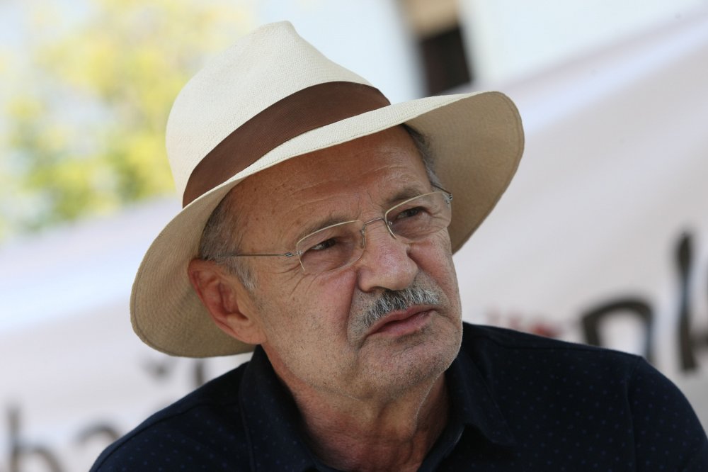 gamingsoftware1's tweet image. Posljednje zbogom ovoj legendi
R.I.P