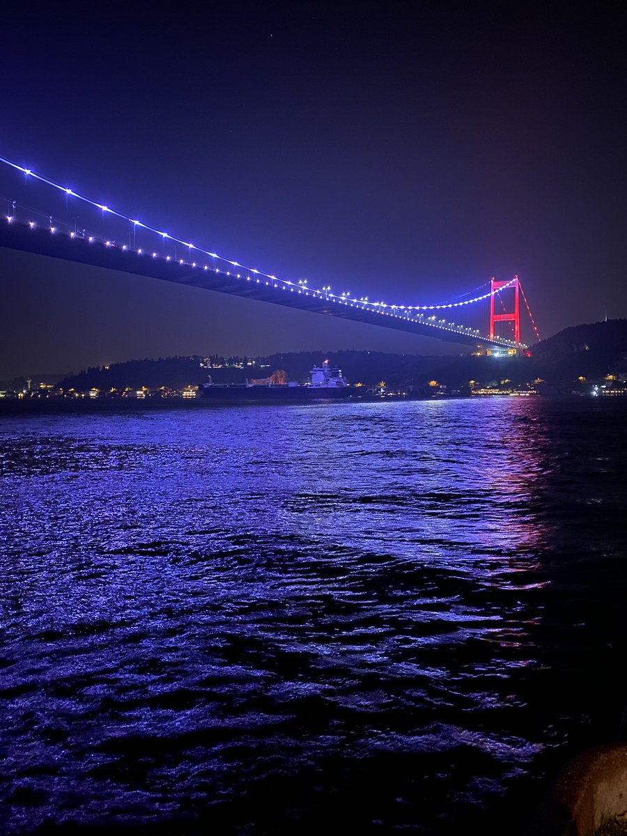 mndlor1's tweet photo. لطفا بیاید نظر بدید ، عکسا چطور شده🥺 ((در تمام عکس ها night mode روشن هست)) https://t.co/C70inDz7FO