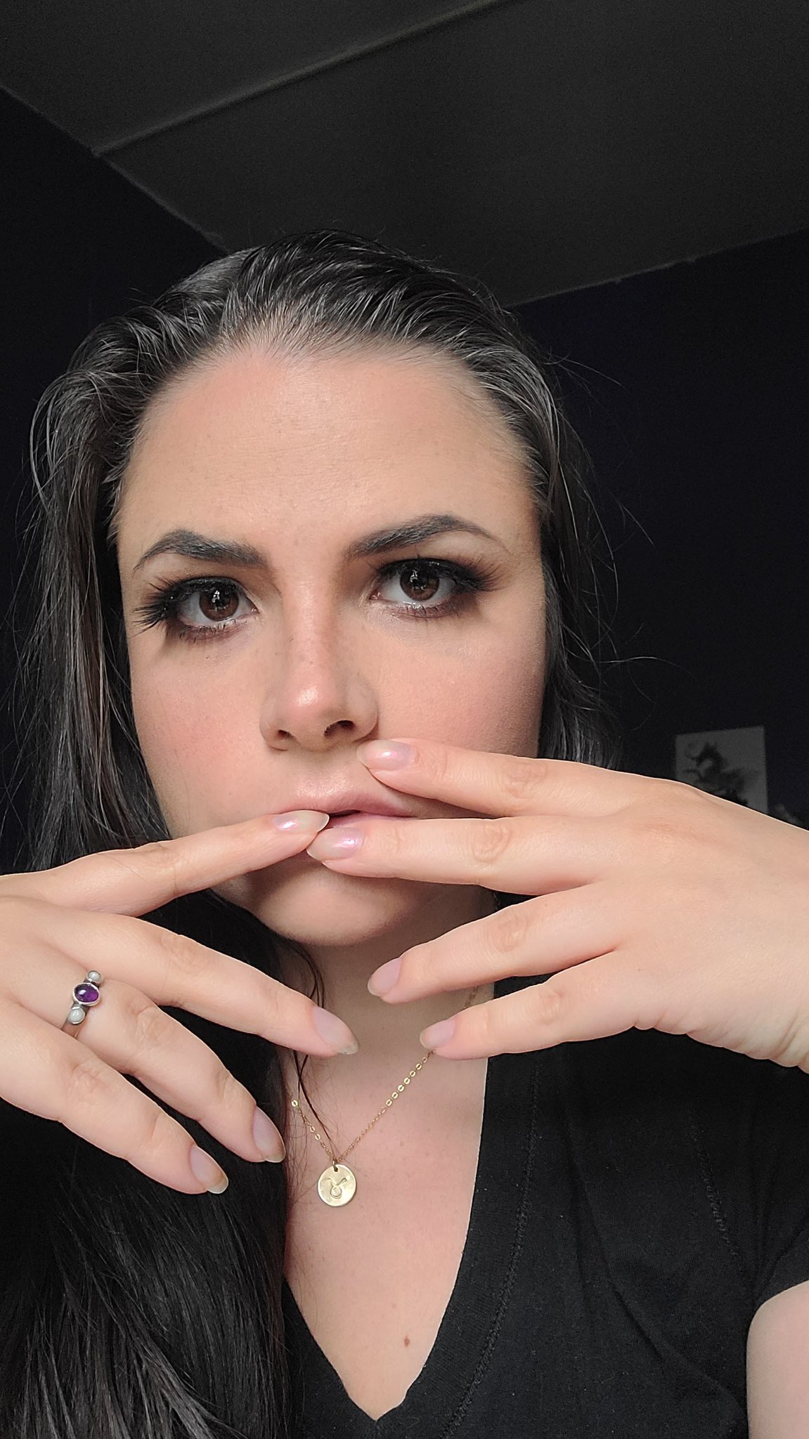 Miss Kelle Martina on Twitter: "Think of my DMs as me sitting at a