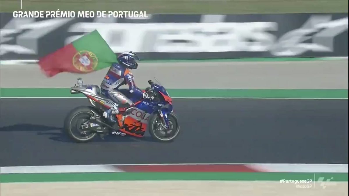 Parabéns <a href="/_moliveira88/">Miguel Oliveira #88</a> 🇵🇹🏆👏🥇