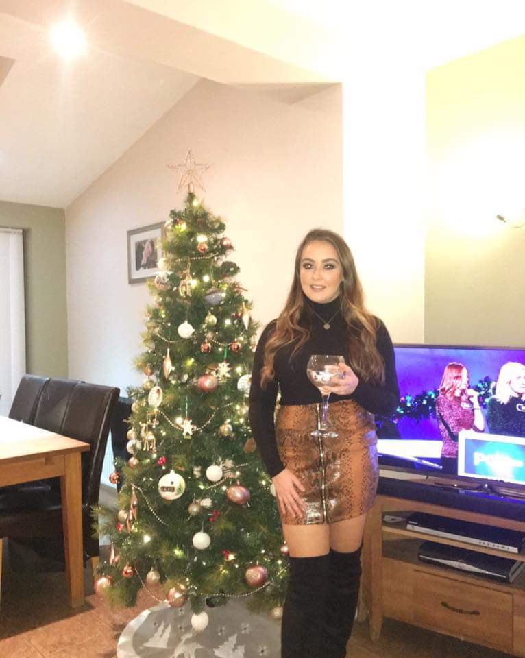 MasterMingle's tweet photo. Let’s find this girl. Sent me a message so randomly and I don’t know who it is... I feel she’s being catfished in the worst way 😬 #catfish #sundayservice #findthisgirl https://t.co/lAcVhH0b2d