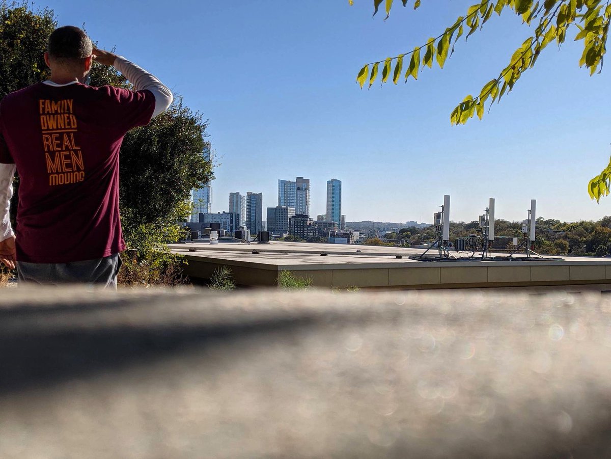 realmenmoving's tweet photo. Another day in the office! #Austin https://t.co/BS945ovEeh