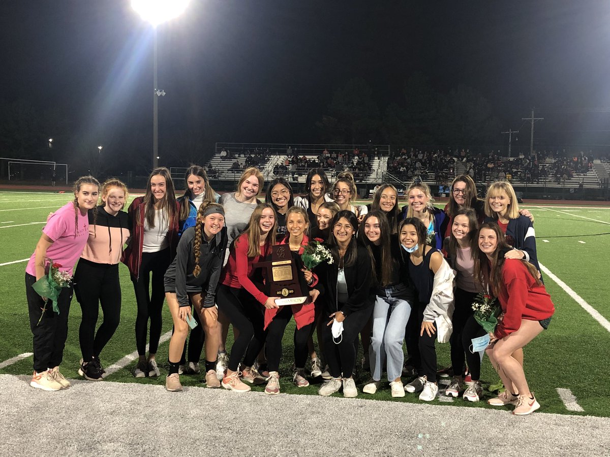 BKGirlsXC's tweet photo. Special night for our Seniors Abigail Hills Aby Ibarra Abbey Mink Grace Marr Izzy Deller Karla Fortanel Lily Shrier Liz Campbell Lydia Freet and Sarah Synar.  Thank you for all you have given to set the standard for BKGXC. @okhsrunning @OkMileSplit @AthleticsKelley https://t.co/j2hqvg7kx0