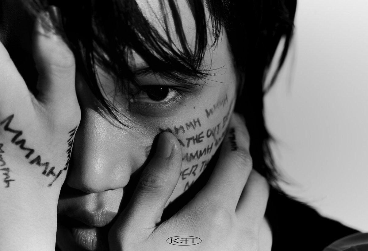 kainilla88's tweet photo. Esta es mi favorita, amo los ojos de Jongin, lo veo y me siento atacada. 

#7DaysToKAI  @weareoneEXO #KAI https://t.co/XW0eC4PwdI