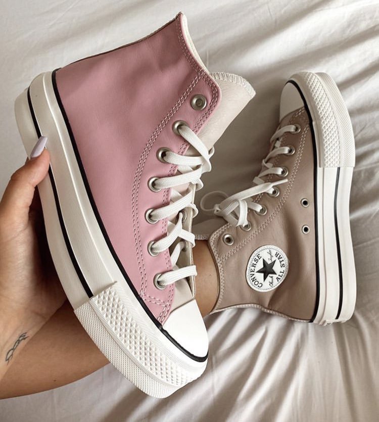 SelectOutfit's tweet photo. Converse https://t.co/CO8JToUFSD