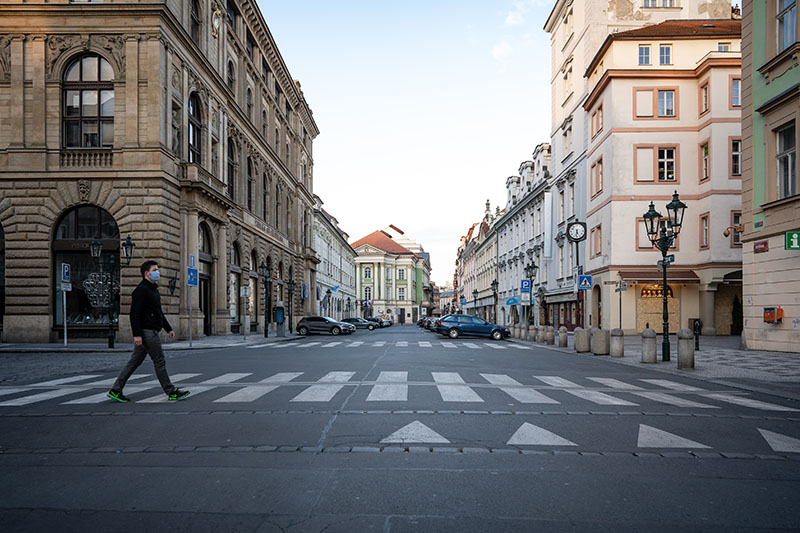 IntlExecLawyers's tweet photo. As a new COVID wave hits the country, #Italy is making further efforts to address #employeelayoffs and #jobdismissals after the expiration of the #CuraItalia Decree. Cristiano Cominotto (@cri625) of LINEE member law firm A.L. Assistenza Legale explains. https://t.co/UhGpt0eXUN https://t.co/JEVhgTSJLh