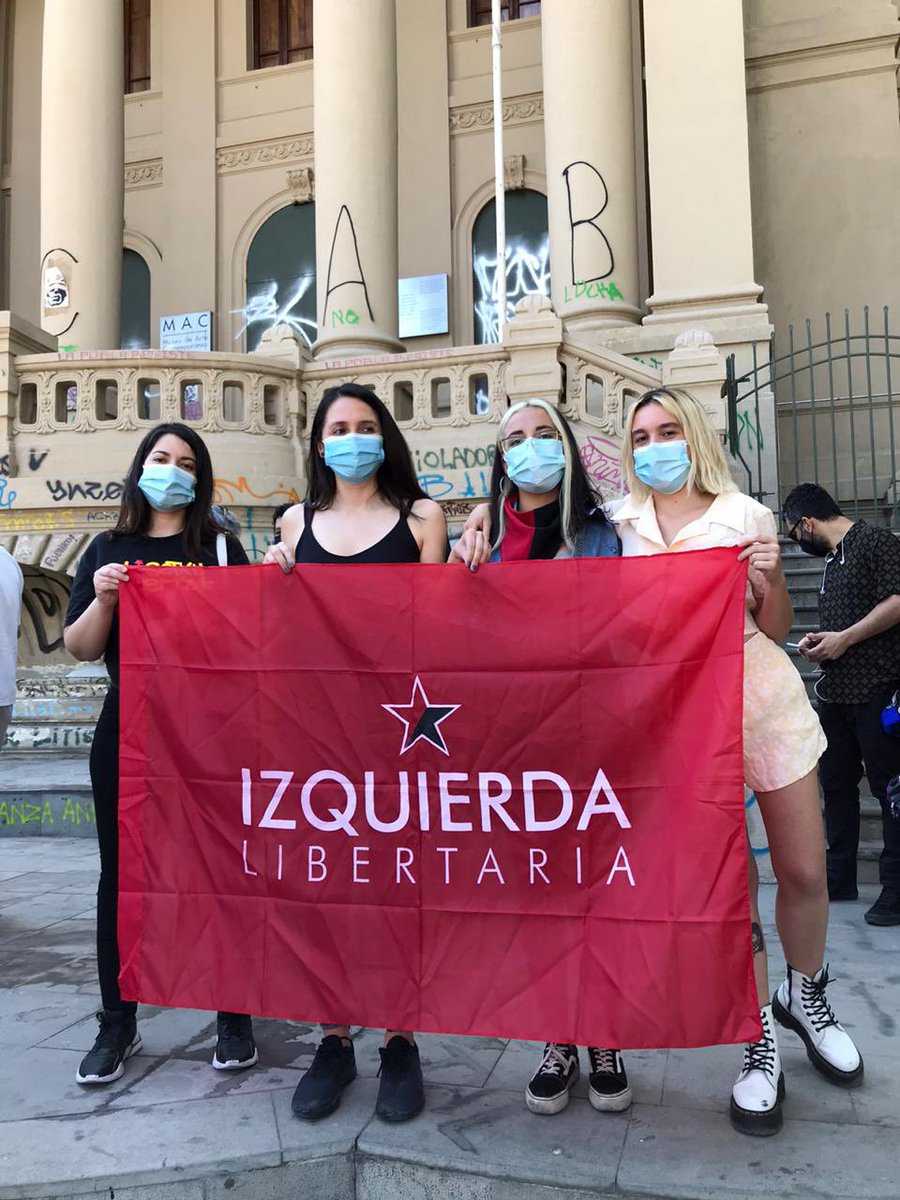 izq_libertaria's tweet photo. 🚩🏴 Hoy lanzamos el manifiesto de “Chile Digno, Verde y Soberano”:

Documento fundacional de este nuevo conglomerado de partidos y movimientos antineoliberales por un #ChileDignoVerdeYSoberano. 

¡Hasta que la dignidad se haga costumbre! https://t.co/cUPCvE5qir